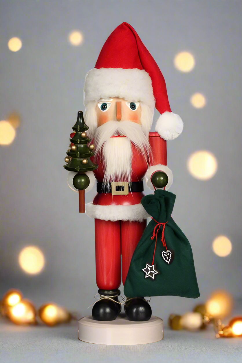 Nutcracker (Classic) - Santa with Tree