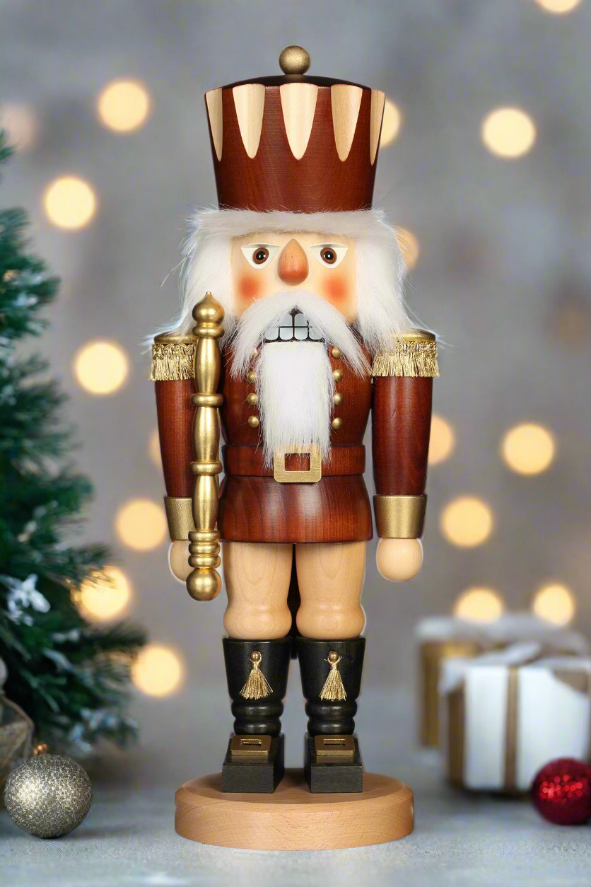 Nutcracker (Classic) - Friendly Christmas King