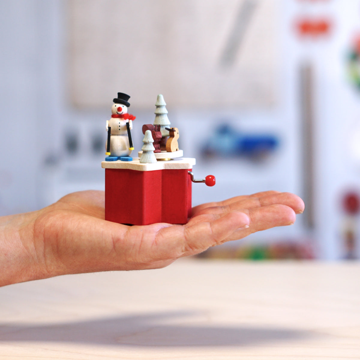 Music Box (Traditional Crank-Style) - Miniature Snowman