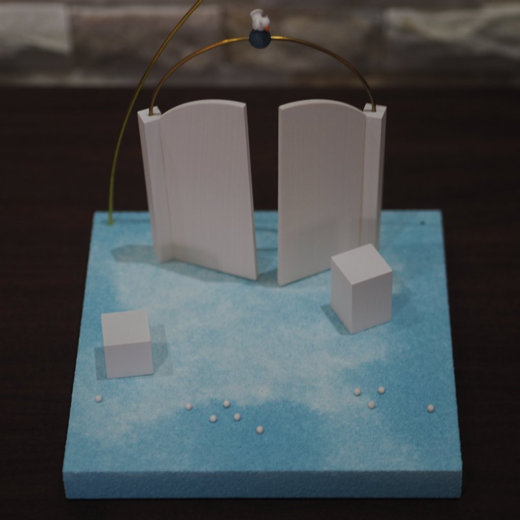 Figurine Stand - Pearly Gates