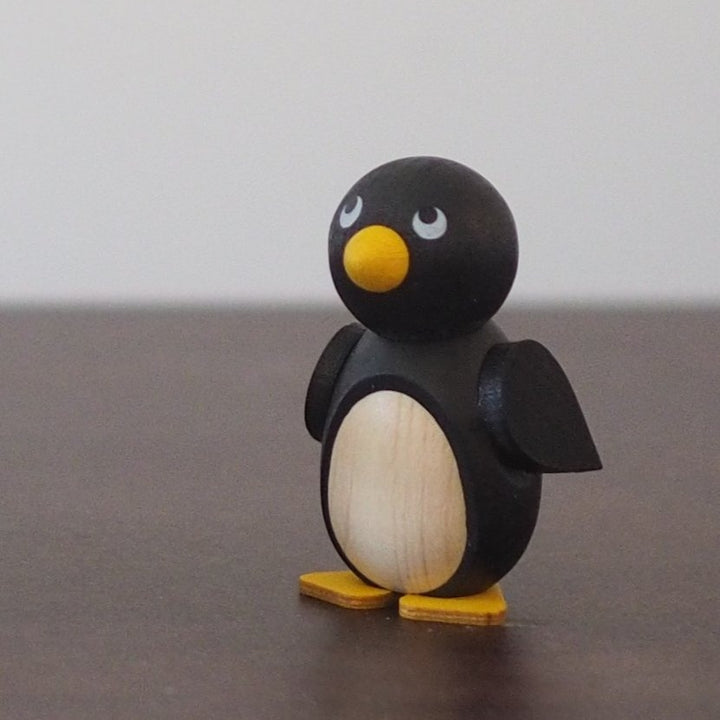 Weihnachtsmann Collectibles - Frankie the Penguin (Single)